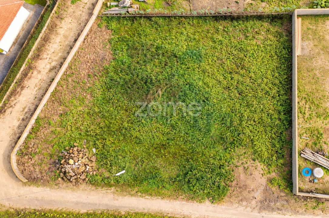 Moradia T3 para Venda em Silva Foto 15