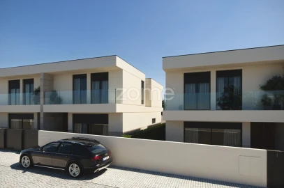 Moradia T3 para Venda em Silva