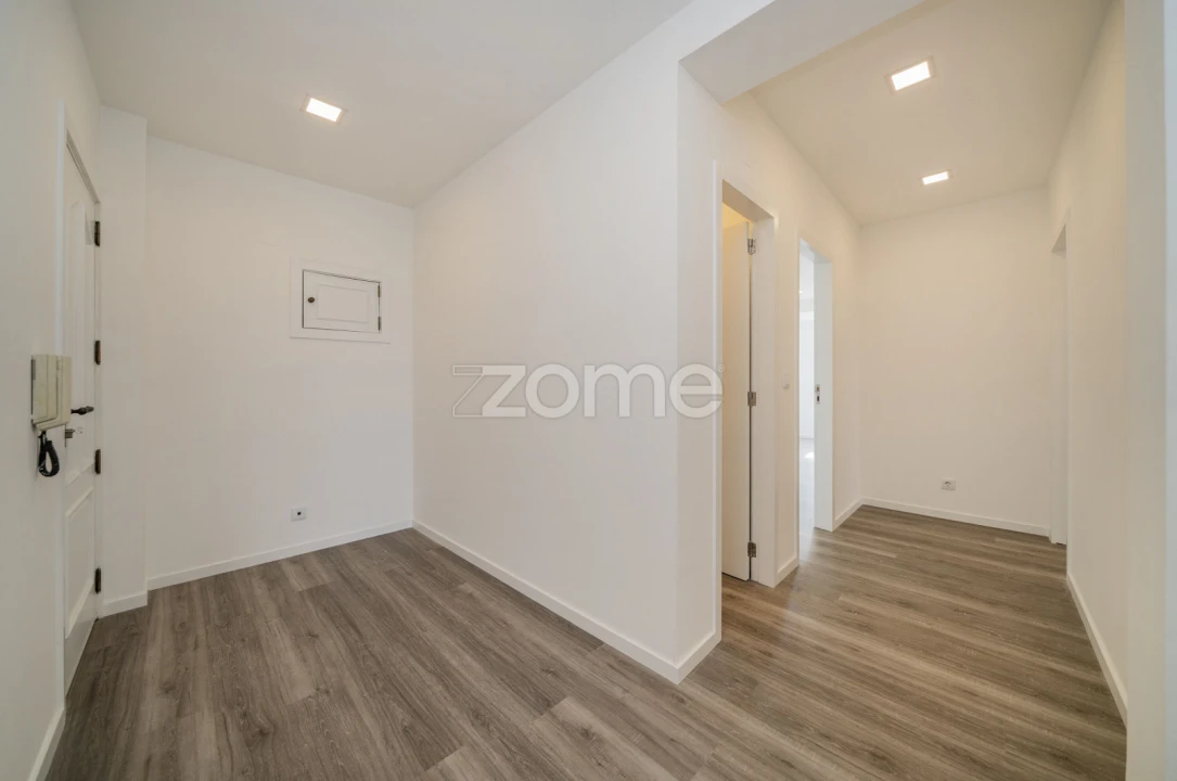 Apartamento T3 para Arrendamento em São Vicente (Braga) Foto 12