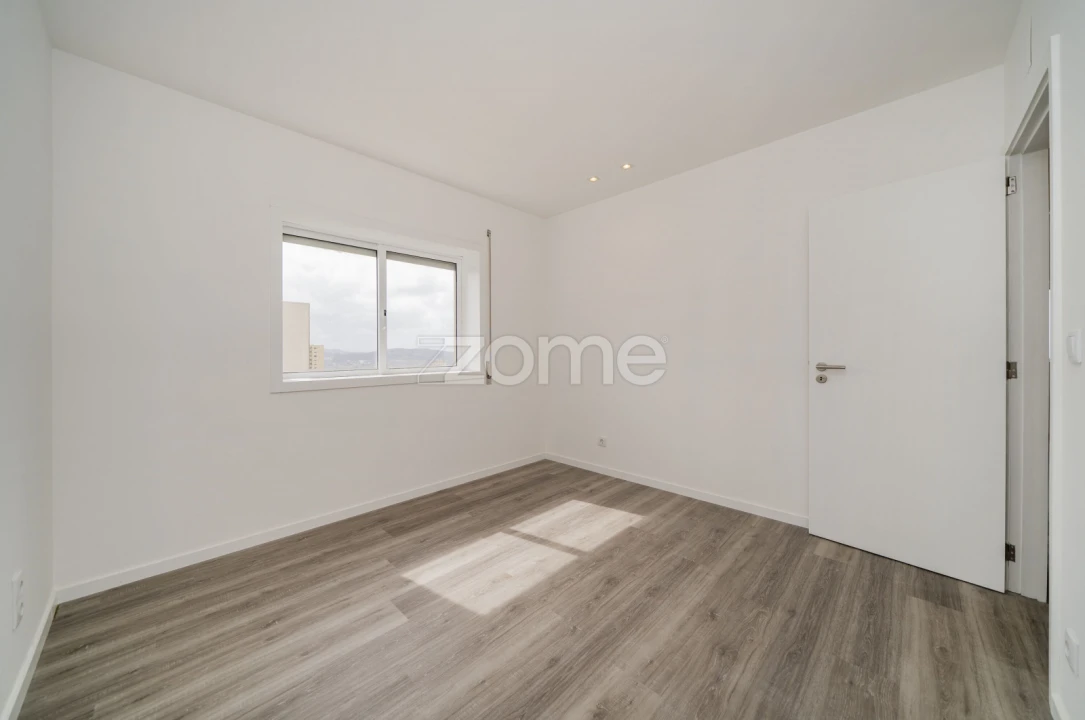 Apartamento T3 para Arrendamento em São Vicente (Braga) Foto 18