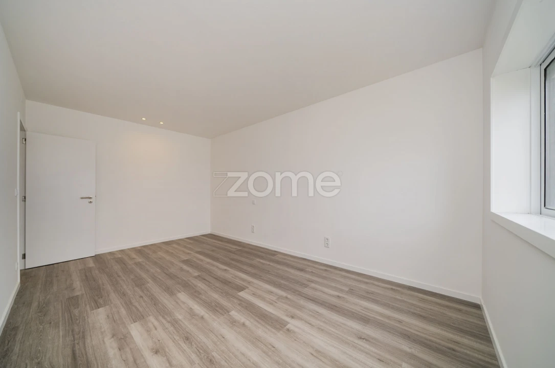 Apartamento T3 para Arrendamento em São Vicente (Braga) Foto 22