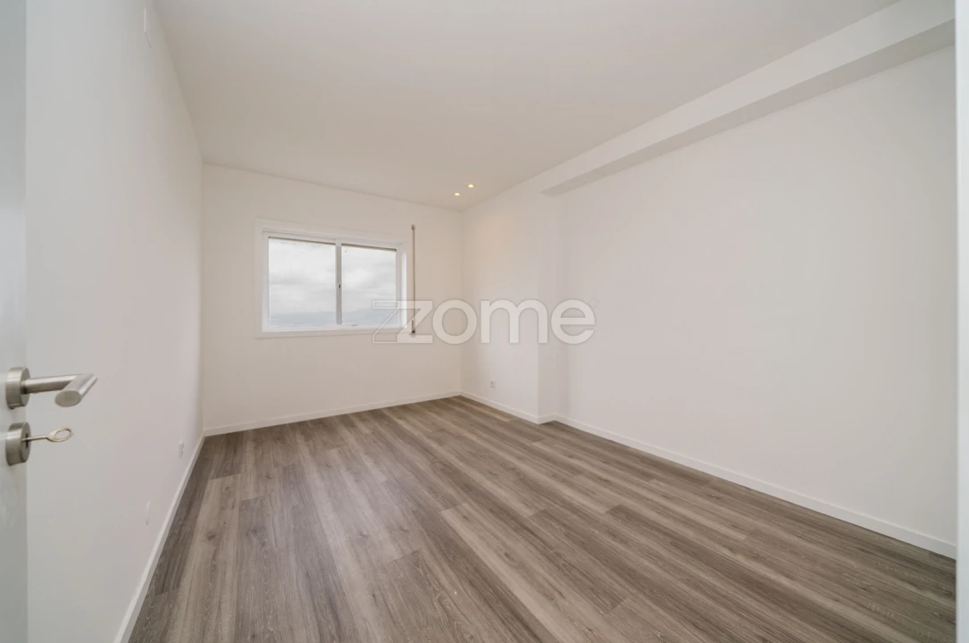 Apartamento T3 para Arrendamento em São Vicente (Braga) Foto 24