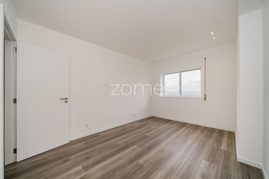 Apartamento T3 para Arrendamento em São Vicente (Braga) Foto 25