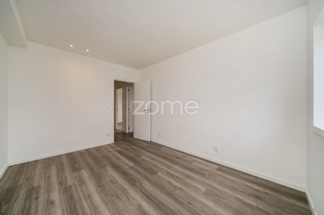 Apartamento T3 para Arrendamento em São Vicente (Braga) Foto 26
