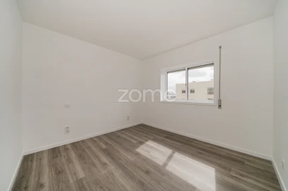 Apartamento T3 para Arrendamento em São Vicente (Braga)
