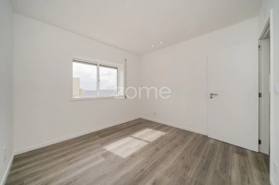 Apartamento T3 para Arrendamento em São Vicente (Braga)