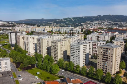 Apartamento T3 para Arrendamento em São Vicente (Braga)