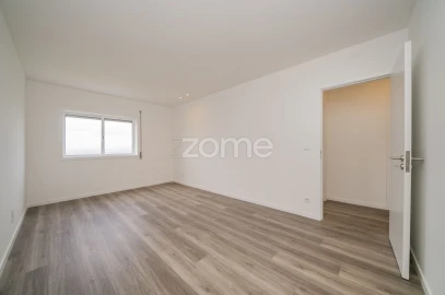Apartamento T3 para Arrendamento em São Vicente (Braga)