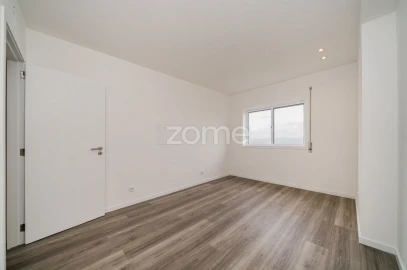 Apartamento T3 para Arrendamento em São Vicente (Braga)