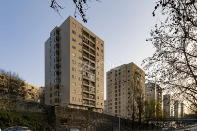 Apartamento T3 para Arrendamento em São Vicente (Braga)