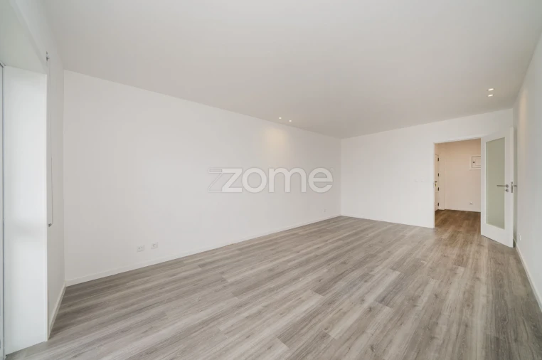 Apartamento T3 para Arrendamento em São Vicente (Braga) Foto 10