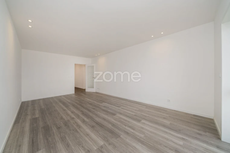 Apartamento T3 para Arrendamento em São Vicente (Braga) Foto 11