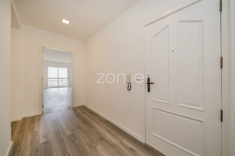 Apartamento T3 para Arrendamento em São Vicente (Braga) Foto 5