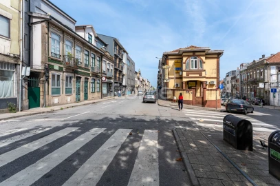 Apartamento T1 para Venda em Paranhos