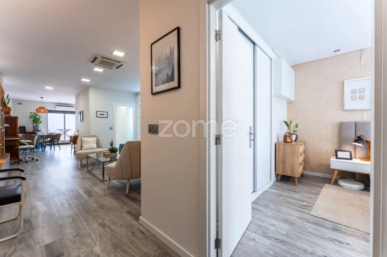 Apartamento T1 para Venda em Paranhos Foto 3