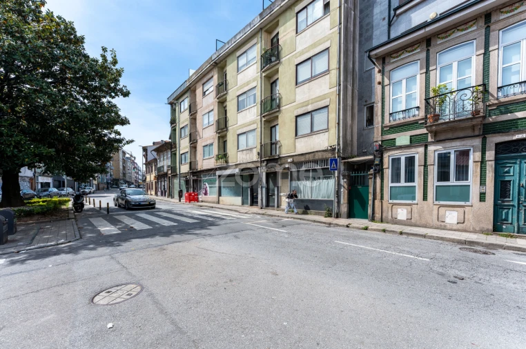 Apartamento T1 para Venda em Paranhos Foto 18