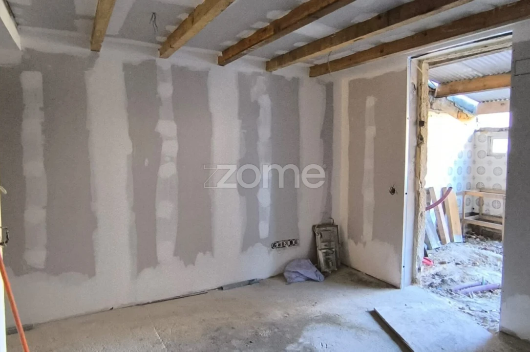 Moradia T3 para Venda em Paranhos Foto 17