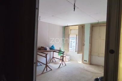 Moradia T3 para Venda em Paranhos