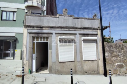 Moradia T3 para Venda em Paranhos