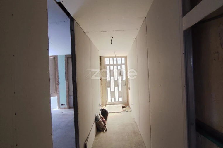 Moradia T3 para Venda em Paranhos Foto 8