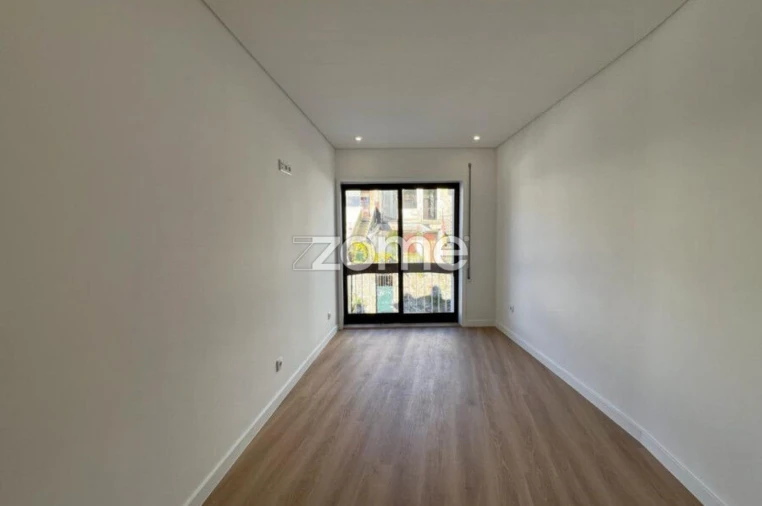 Apartamento T1 para Arrendamento em Bonfim Foto 3