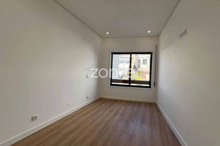 Apartamento T1 para Arrendamento em Bonfim Foto 8