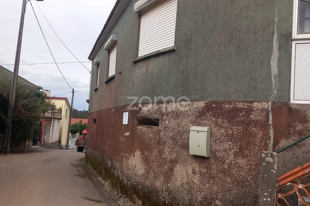 Moradia T3 para Venda em Cercosa Foto 1