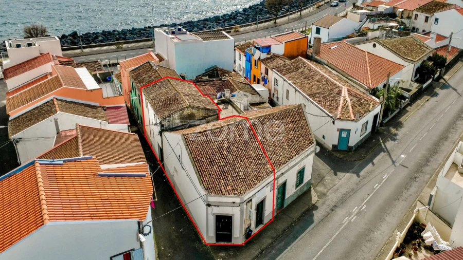 Moradia T3 para Venda em Rosto do Cão (São Roque)