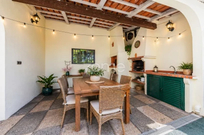 Moradia T5 para Venda em Santa Iria de Azoia, São João da Talha e Bobadela