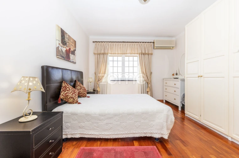 Moradia T5 para Venda em Santa Iria de Azoia, São João da Talha e Bobadela Foto 20