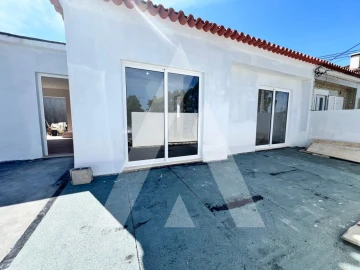 Moradia T3 para Venda em Esgueira