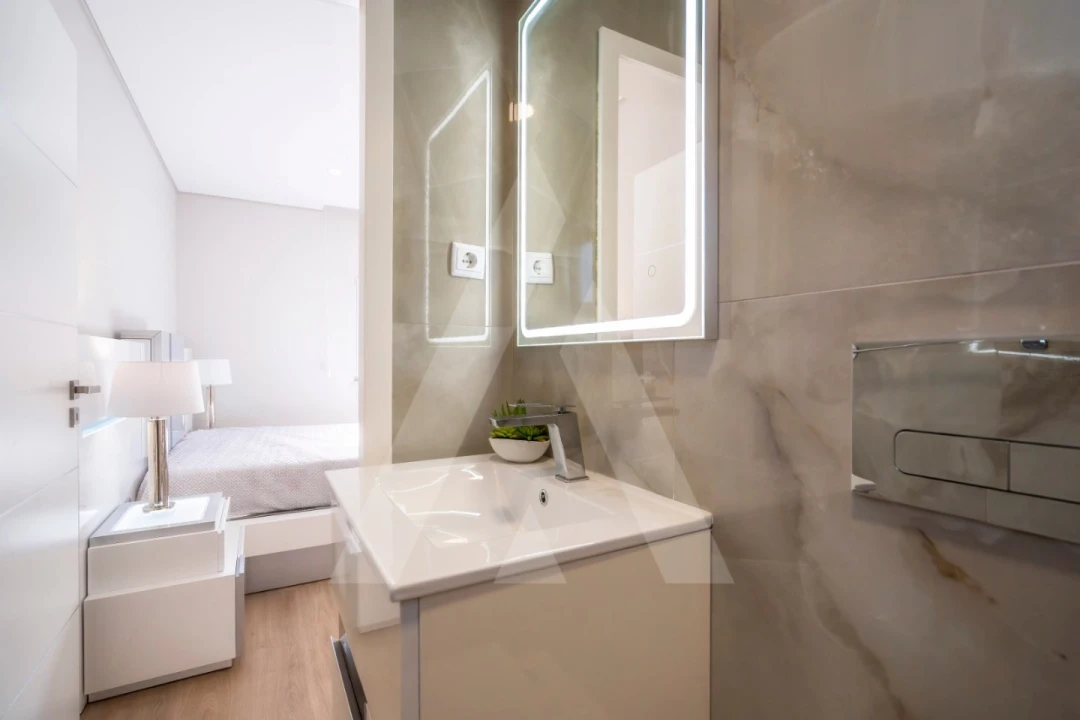 Moradia T4 para Venda em Quarteira Foto 38