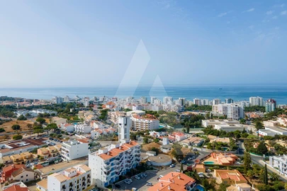 Moradia T4 para Venda em Quarteira