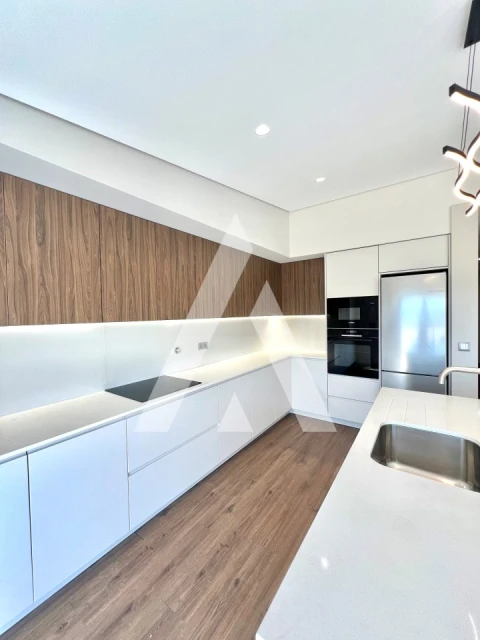 Apartamento T3 para Venda em São Vicente (Braga)