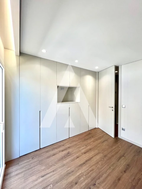 Apartamento T3 para Venda em São Vicente (Braga)