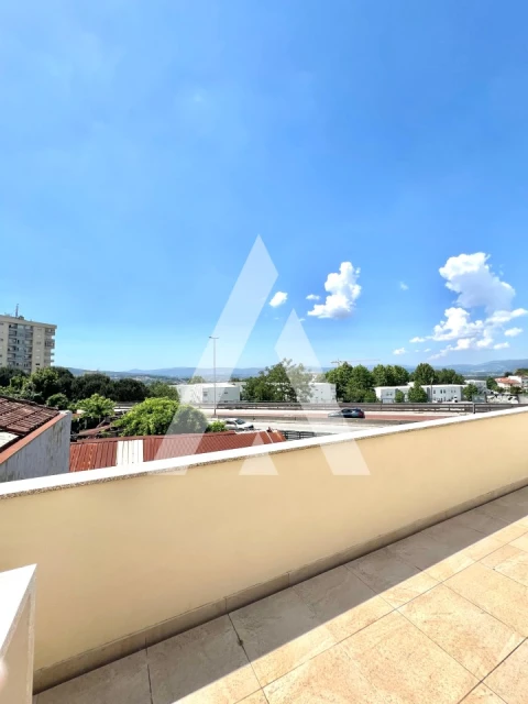 Apartamento T3 para Venda em São Vicente (Braga)
