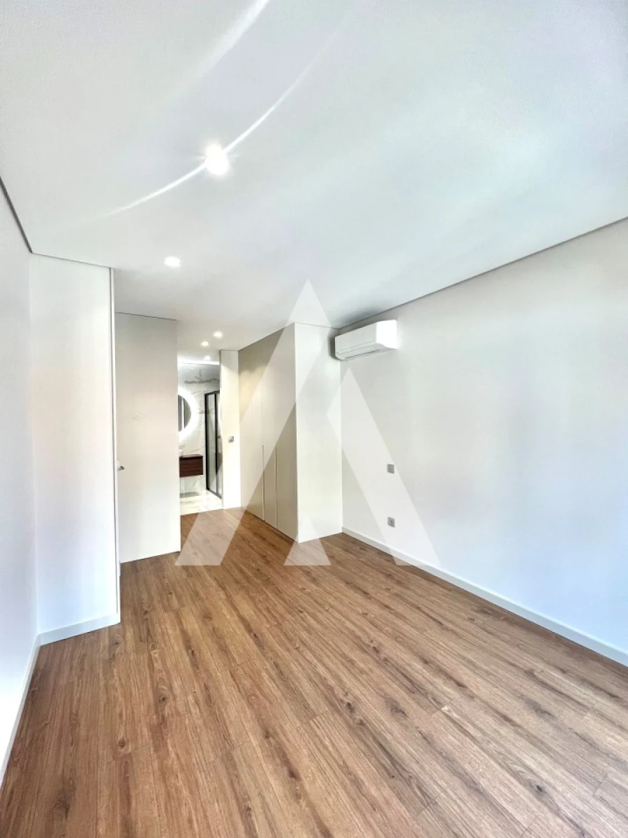 Apartamento T3 para Venda em São Vicente (Braga) Foto 9