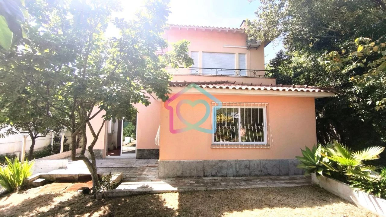 Moradia T4 para Arrendamento em Cascais e Estoril Foto 1