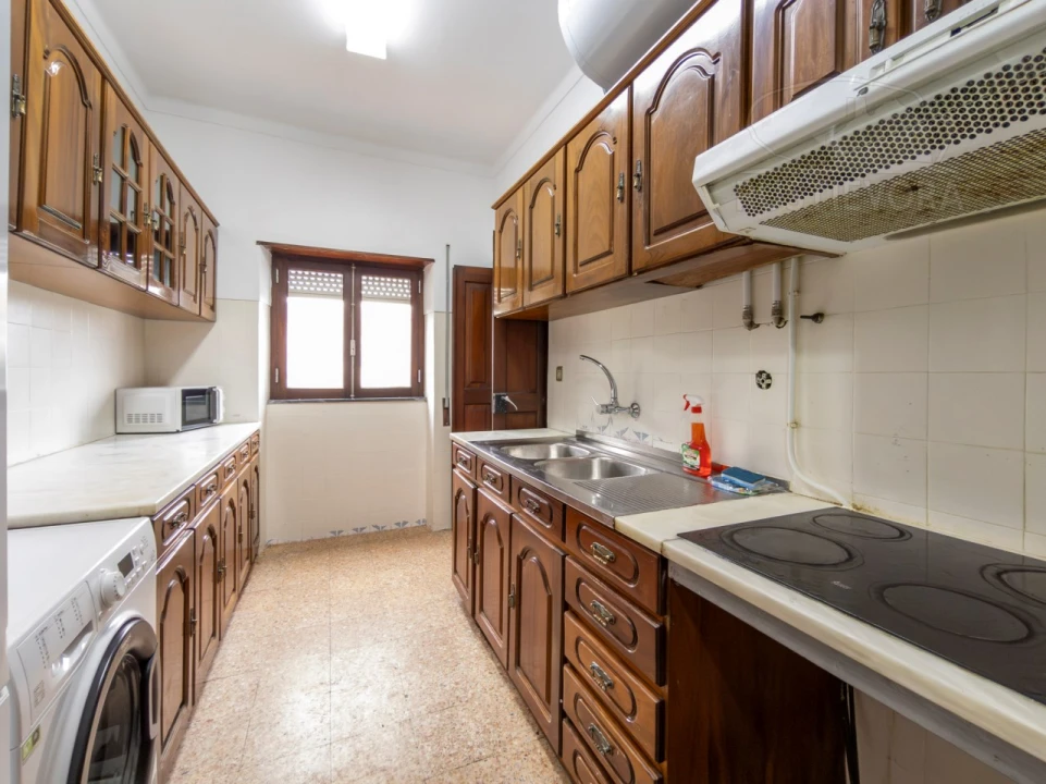 Moradia T4 para Arrendamento em Malagueira e Horta das Figueiras Foto 9