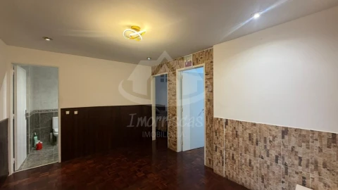 Apartamento T4 para Venda em Queluz e Belas