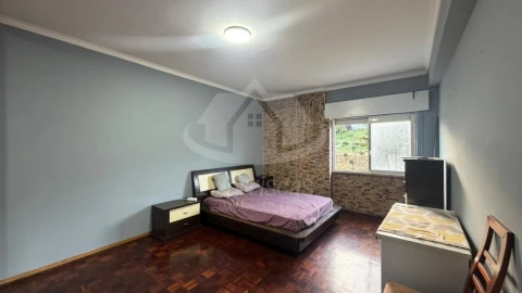 Apartamento T4 para Venda em Queluz e Belas