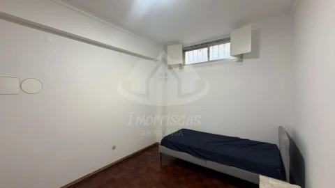 Apartamento T4 para Venda em Queluz e Belas