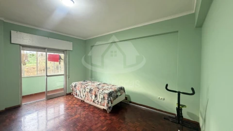 Apartamento T4 para Venda em Queluz e Belas