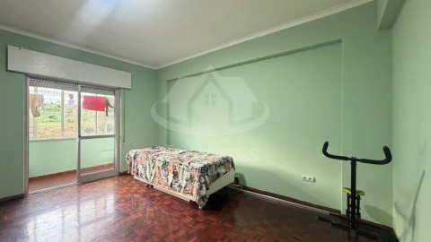 Apartamento T4 para Venda em Queluz e Belas