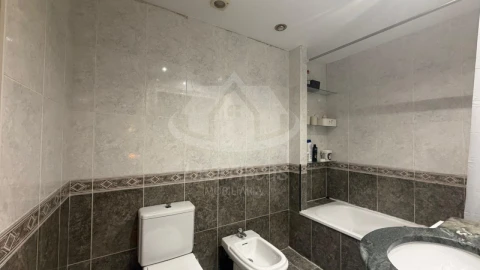 Apartamento T4 para Venda em Queluz e Belas