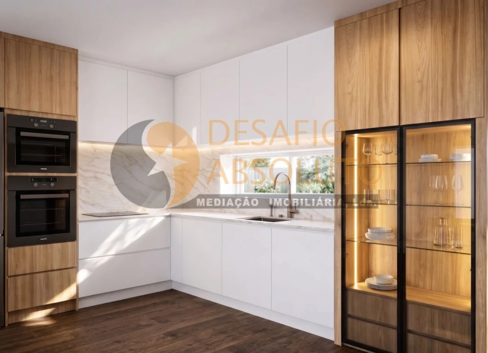 Moradia T4 para Venda em Fernao Ferro Foto 7