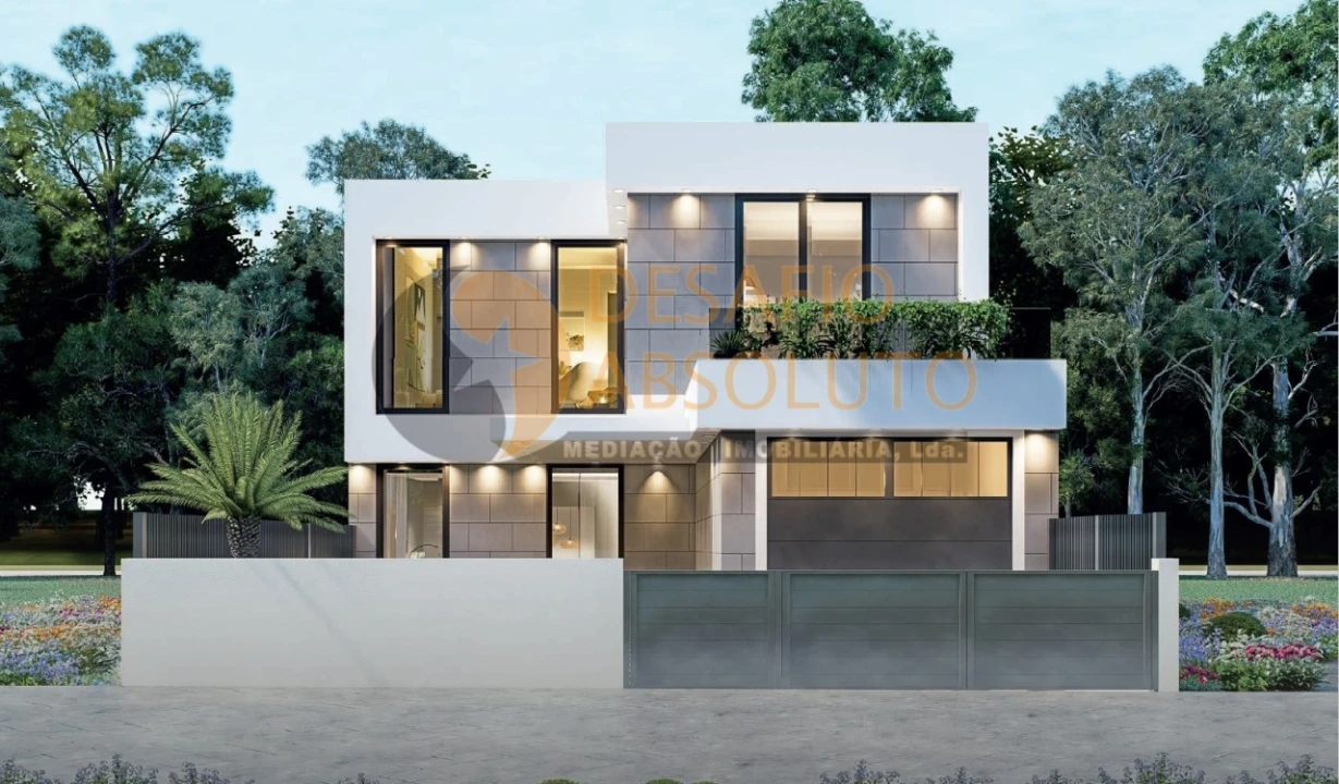 Moradia T3 para Venda em Sesimbra (Castelo) Foto 1