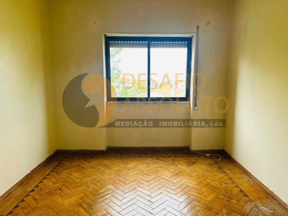 Apartamento T2 para Venda em Barreiro e Lavradio Foto 14