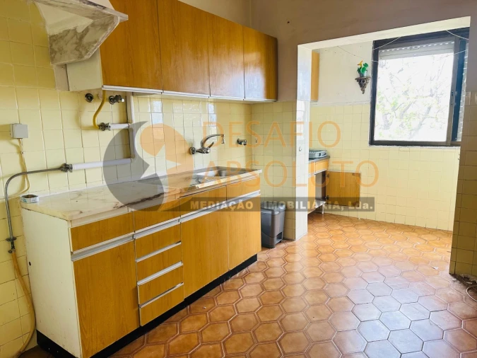 Apartamento T2 para Venda em Barreiro e Lavradio Foto 4