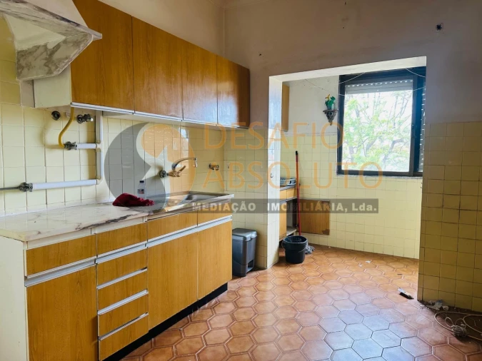 Apartamento T2 para Venda em Barreiro e Lavradio Foto 2